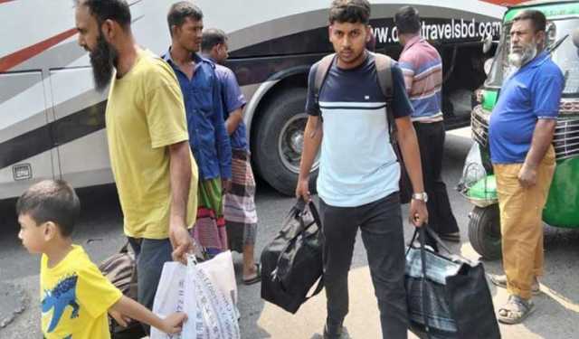 ঈদের পর কর্মজীবীদের ঢাকায় ফেরা শুরু