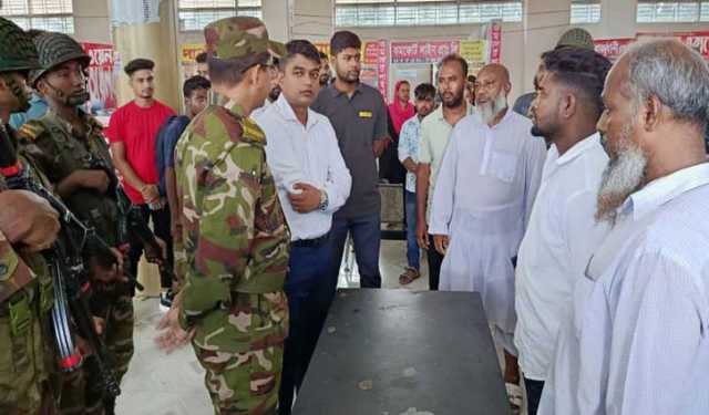 টুঙ্গিপাড়ায় অতিরিক্ত ভাড়া আদায়ে ৫ পরিবহনে জরিমানা