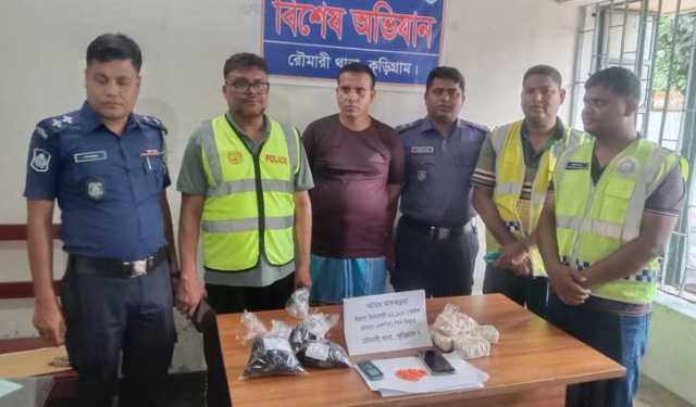কুড়িগ্রামে ২২ হাজার ইয়াবাসহ যুবক গ্রেপ্তার 