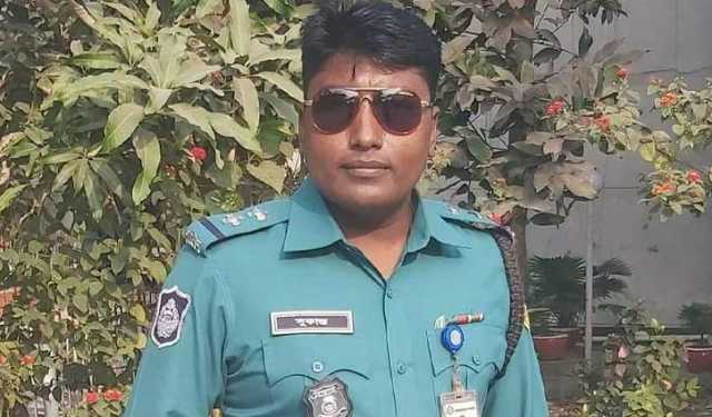 পুলিশের এসআই সুকান্ত দাসকে কারাগারে প্রেরণ  