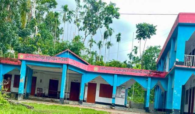 ঝালকাঠিতে ইউপি কার্যালয়ে তালা, জনগণ সেবা বঞ্ছিত