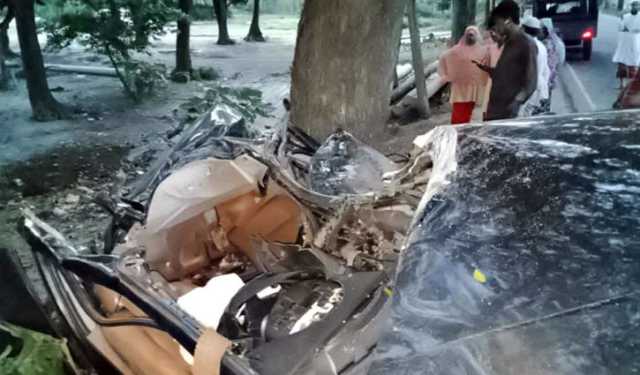যশোরে সড়ক দুর্ঘটনায় সাবেক ছাত্রলীগ নেতাসহ নিহত ২