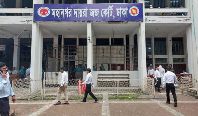 আদালত থেকে হত্যা মামলার আসামির পলায়ন