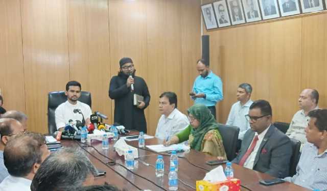 ডিএসসিসিতে নাগরিক সেবা ব্যাহত, নীরব থাকার সুযোগ নেই: আসিফ মাহমুদ