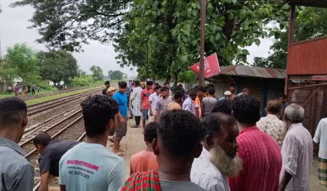 আড়াই ঘণ্টার ব্যবধানে একই স্থানে ২ মৃত্যু