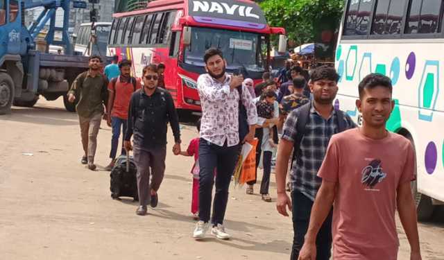ঈদে বাড়ি ফেরা: গাজীপুরের ২ সড়কে যান চলাচল স্বাভাবিক
