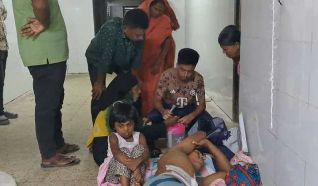 স্বামীকে ছুরিকাঘাতের পর নিজের শরীরে কোপ