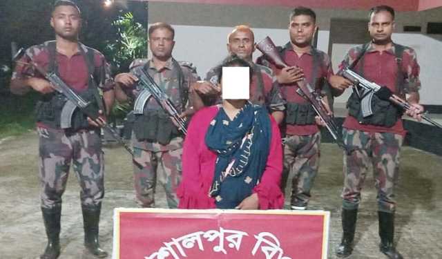মহেশপুর সীমান্তে ভারতীয় নারী আটক