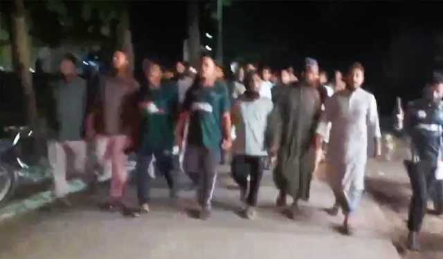 মহানবী (সা.)-কে নিয়ে জাবি শিক্ষার্থীর কটুক্তি, প্রতিবাদে বিক্ষোভ