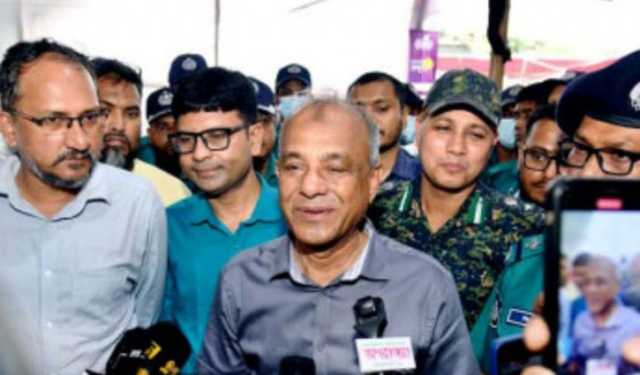 সরবরাহ বেড়েছে, তাই গরুর দাম কম: স্বরাষ্ট্র উপদেষ্টা