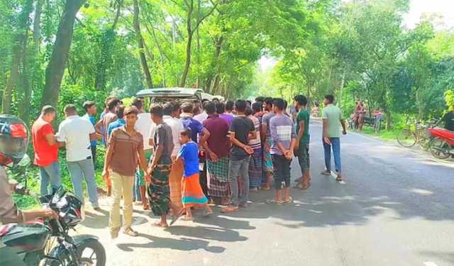 ঝিনাইদহের শৈলকুপায় ট্রাকচাপায় নারীর মৃত্যু