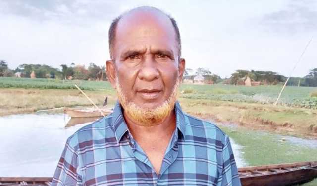 লঞ্চের ডেকে টাকা তুলছিলেন বিএনপির কর্মী, যাত্রীদের পিটুনি
