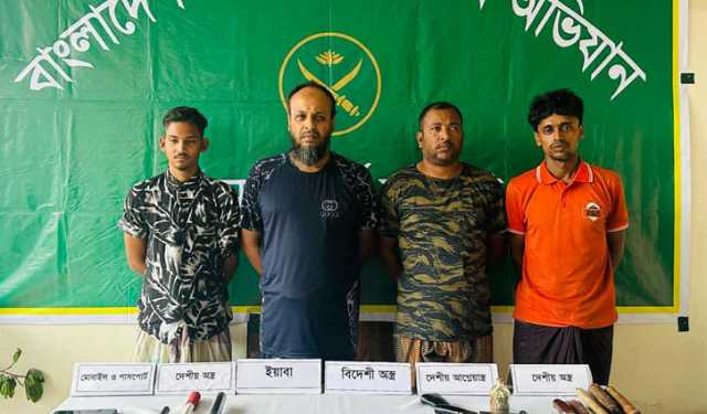 খুলনায় বিএনপি-যুবদল নেতাসহ গ্রেপ্তার ৪, অস্ত্র-গুলি উদ্ধার 