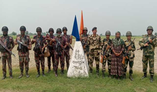 ভারতে পাচারের ২৫ বছর পর দেশে ফিরলেন নারী