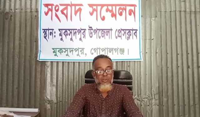 সংবাদ সম্মেলনে পদত্যাগের ঘোষণা দিলেন আ.লীগ নেতা