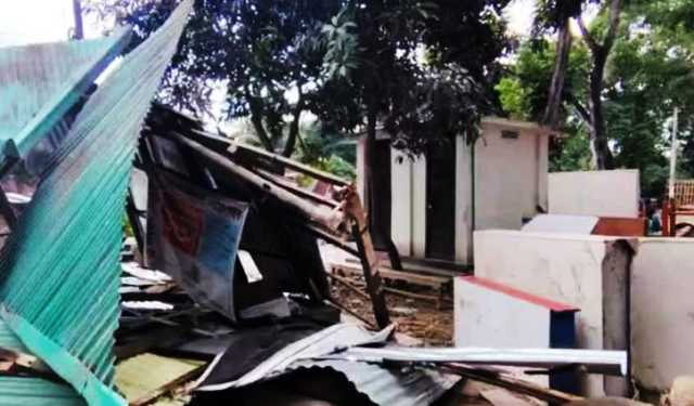 গোপালগঞ্জে উচ্ছেদ করা হলো ‘জ্ঞানের আলো পাঠাগার’
