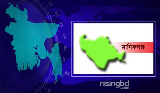 মানিকগঞ্জে বাসচাপায় ট্রাকচালক নিহত