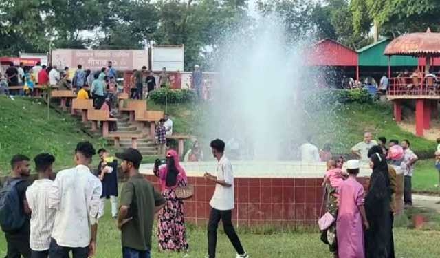 পর্যটকে মুখর চায়ের রাজ‍্য মৌলভীবাজার