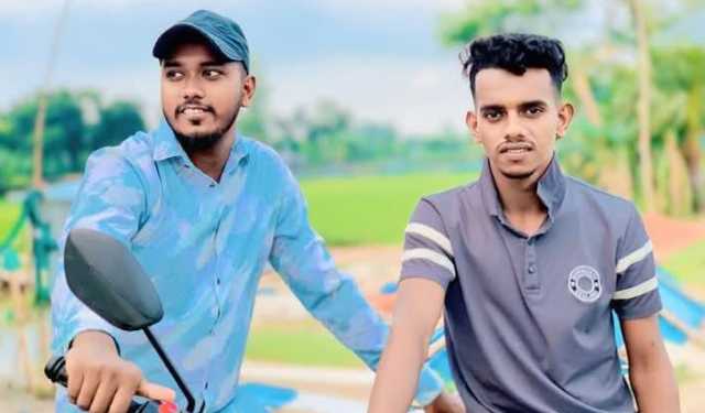 মোটরসাইকেলে বাসের ধাক্কা, ৩ যুবকের মৃত্যু