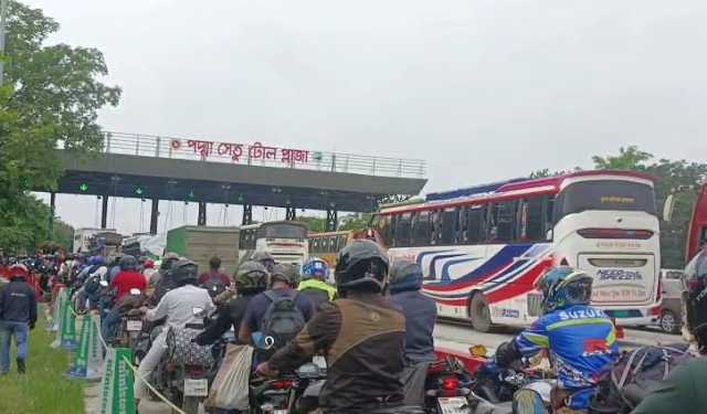 পদ্মা সেতুতে সর্বোচ্চ সাড়ে ৫ কোটি টাকা টোল আদায়