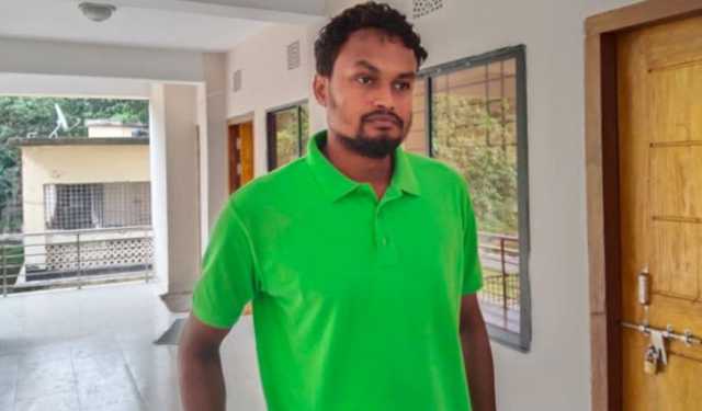 দুর্নীতির অভিযোগে সহযোদ্ধাদের হাতে অবরুদ্ধ ছাত্র সমন্বয়ক ফাহিম