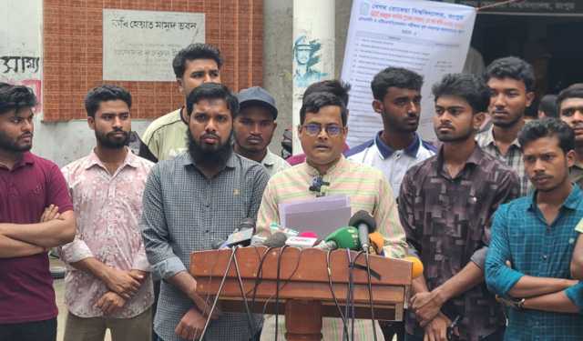 দুর্নীতির বিরুদ্ধে সোচ্চার থাকায় ষড়যন্ত্রের শিকার, অভিযোগ বেরোবির সেই শিক্ষকের