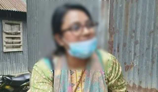 বিয়ের দাবিতে প্রেমিকের বাড়িতে অনশনে নারী
