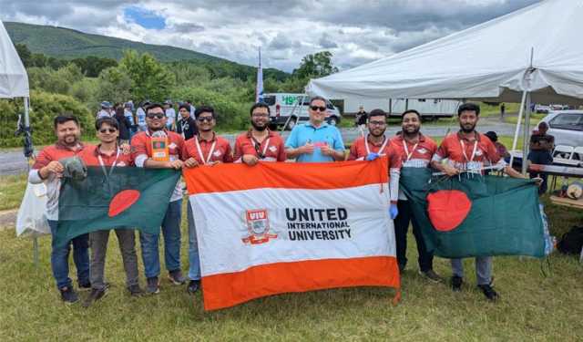 ক্যানস্যাট প্রতিযোগিতায় এশিয়ায় দ্বিতীয় ইউআইইউ অ্যাসেন্ড দল