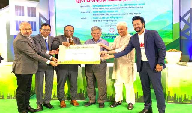 দেশের কসমেটিকস বিশ্ববাজারেও সমাদৃত: শ্রম উপদেষ্টা