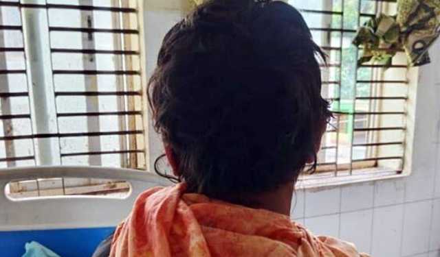 কুষ্টিয়ায় নারীকে গাছে বেঁধে নির্যাতন, কাটা হলো চুল