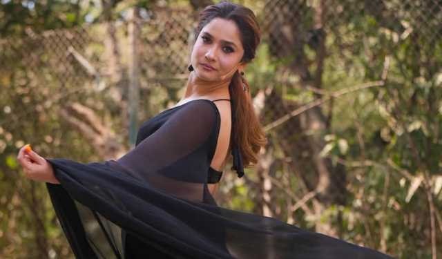 মা হতে যাওয়ার গুঞ্জন উসকে দিলেন অঙ্কিতা