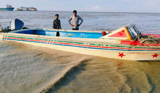 মেঘনায় তলা ফেটে ডুবল যাত্রীবাহী স্পিডবোট