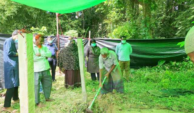 ১০ মাস পর কবর থেকে তোলা হলো গণআন্দোলনে শহীদের লাশ 