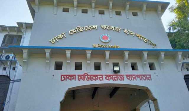 রাজধানীতে ফুটপাত থেকে নারীর মরদেহ উদ্ধার