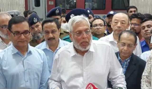 তেলের দাম কমানো হয়েছে, বাসে বাড়তি ভাড়া নিলেই ব্যবস্থা