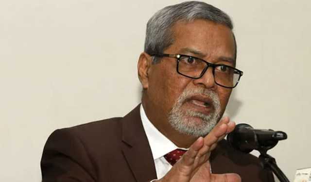 সাবেক সিইসি নুরুল হুদাকে ধরে পুলিশে সোপর্দ