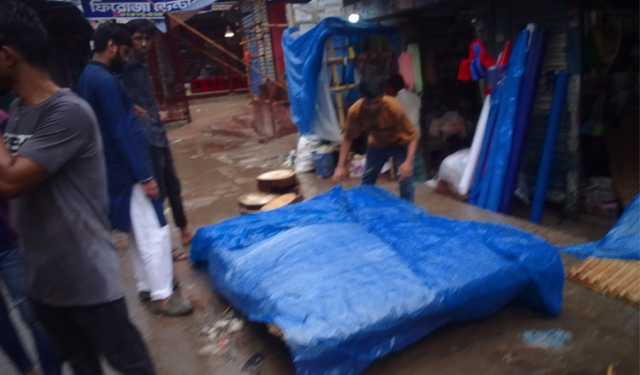 ঈদের দিনে স্বল্প সময়ে অধিক আয় কসাইদের 