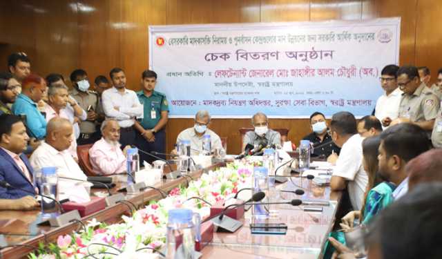 মাদক নির্মূলে সবার আগে গডফাদারদের ধরতে হবে: স্বরাষ্ট্র উপদেষ্টা