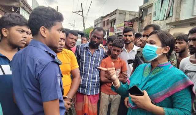 খুলনায় মরা গরুর মাংস জব্দ, গ্রেপ্তার ২, জরিমানা 