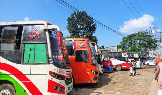 নেত্রকোনা থেকে ঢাকা ও ময়মনসিংহ রুটে বাস চলাচল বন্ধ