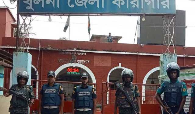 খুলনা কারাগারে বন্দিদের মধ্যে সংঘর্ষ, আহত ৮
