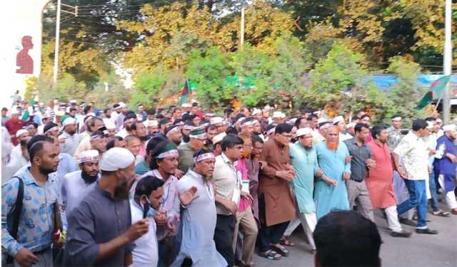 ‘মার্চ টু যমুনা` কর্মসূচি ঘোষণা দিয়ে শাহবাগ ছাড়লেন শিক্ষকরা