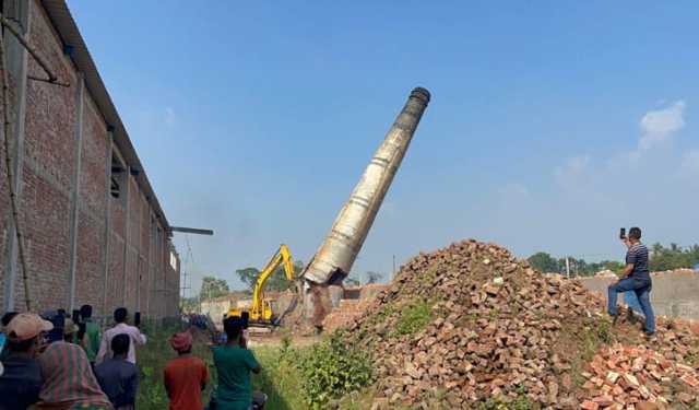 ধামরাইয়ে সাত ইটভাটাকে ১২ লাখ টাকা জরিমানা