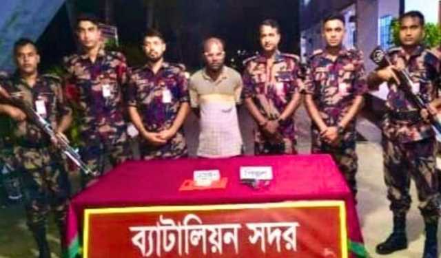 কুষ্টিয়ায় অস্ত্র ও মাদকসহ যুবদল নেতা গ্রেপ্তার