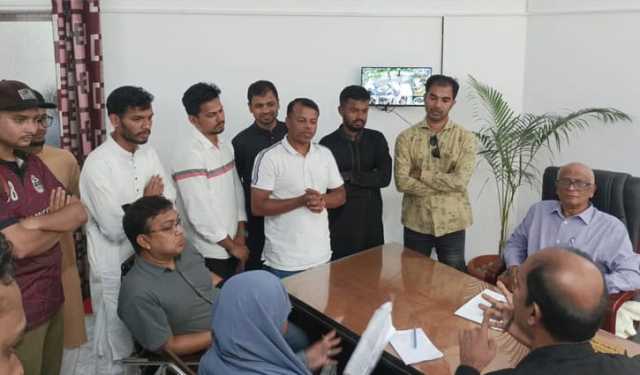 চাকসু: ছাত্রদল-শিবিরের পাল্টাপাল্টি আচরণবিধি লঙ্ঘনের অভিযোগ