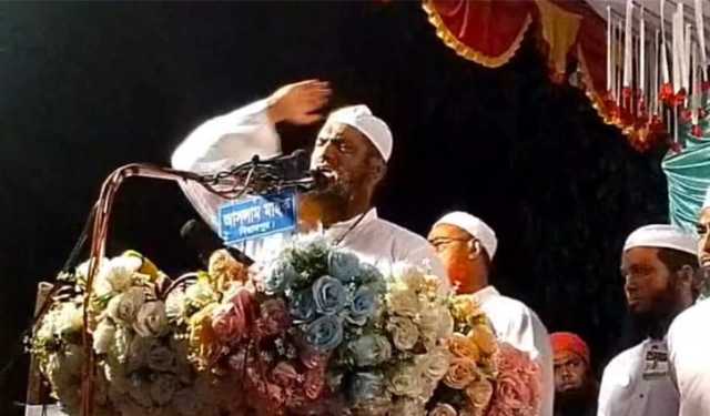 ছাত্র-জনতাকে রাজাকার উপাধি দেওয়ায় হাসিনাকে পালাতে হয়েছে: মামুনুল হক