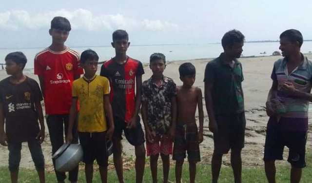 দৌলতপুরে পদ্মায় নৌকাডুবি, শিশুসহ ১৫ যাত্রী উদ্ধার
