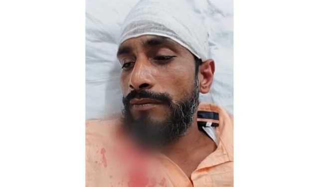 ফেসবুকে স্ট্যাটাস দেওয়ায় কৃষকদল নেতার ওপর হামলা
