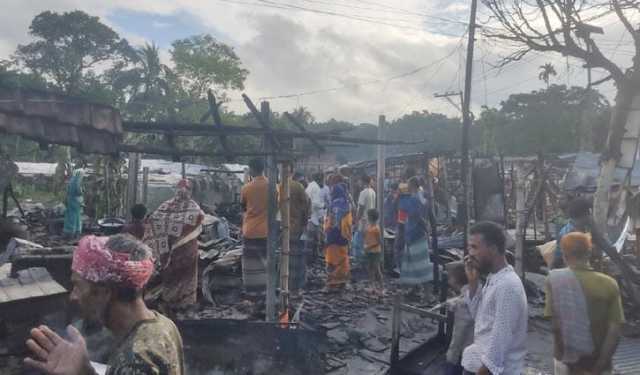 হাজরাকাটি বাজারে আগুনে পুড়ল ৮টি দোকান