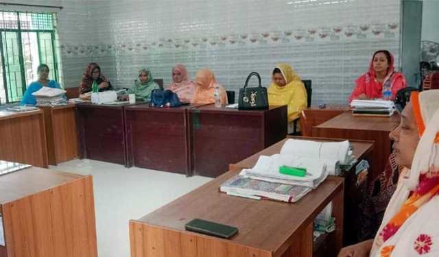 গাইবান্ধায় প্রাথমিক বিদ্যালয়ের শিক্ষকদের কর্মবিরতি, পাঠদান ব্যহত